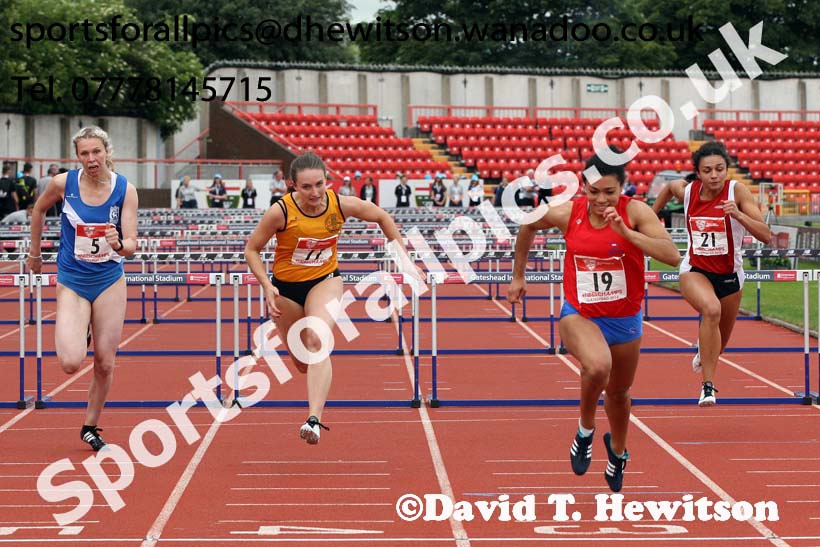Senior girls 100 metres hurdles, English Schools Track and Field. Photo: David T. Hewitson/Sports for All Pics